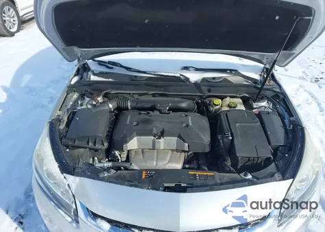 2015 Chevrolet Malibu 1Lt из США, поврежденный, VIN 1G11C5SL5FF303936